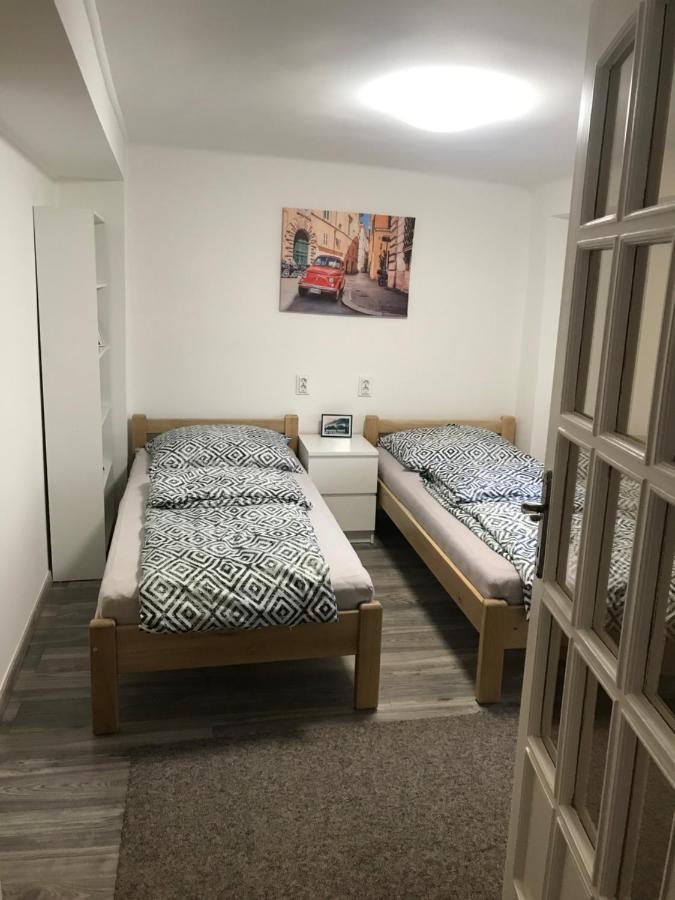 Mora Apartman 2 Kiskunfélegyháza Εξωτερικό φωτογραφία