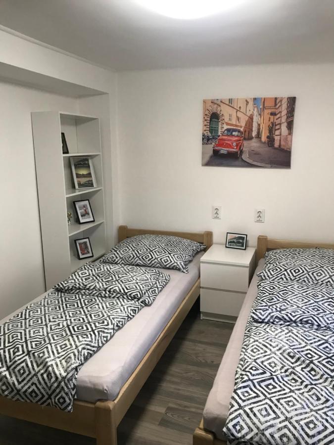 Mora Apartman 2 Kiskunfélegyháza Εξωτερικό φωτογραφία