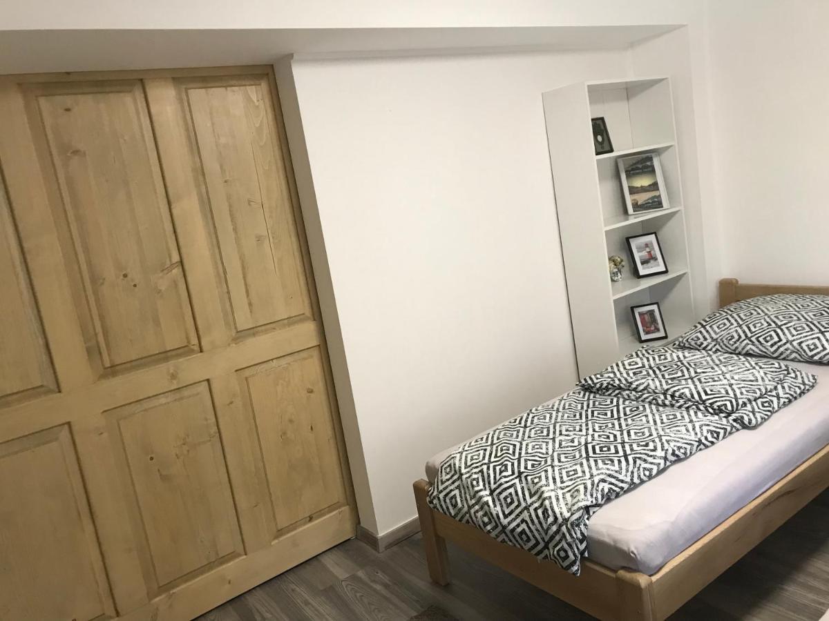 Mora Apartman 2 Kiskunfélegyháza Εξωτερικό φωτογραφία