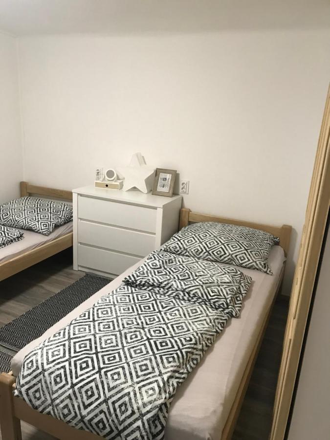 Mora Apartman 2 Kiskunfélegyháza Εξωτερικό φωτογραφία